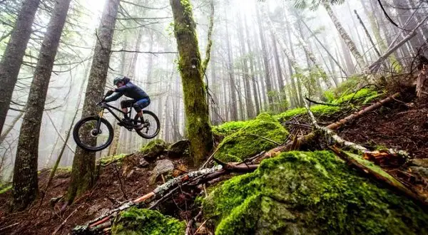 Ako skočiť na bicykli: techniky skoku, pokyny