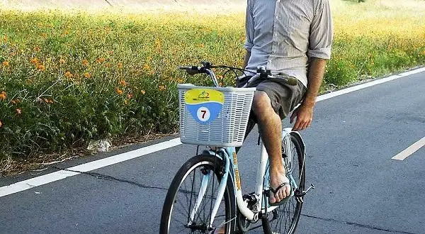 Ako sa naučiť jazdiť na bicykli bez rúk: Rady